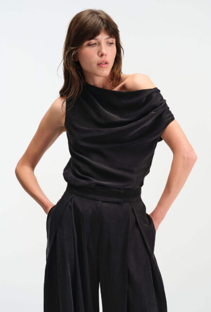 Obsidian Waves Top